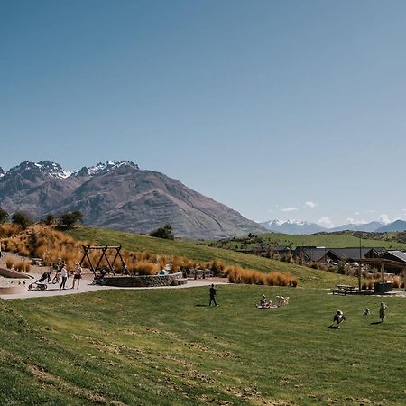 Nestled Below The Remarkables クイーンズタウン エクステリア 写真